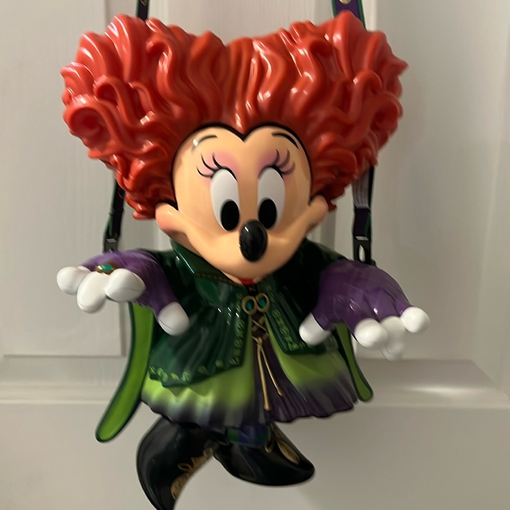 Walt Disney World Hocus Pocus Minnie Mouse Halloween cup
